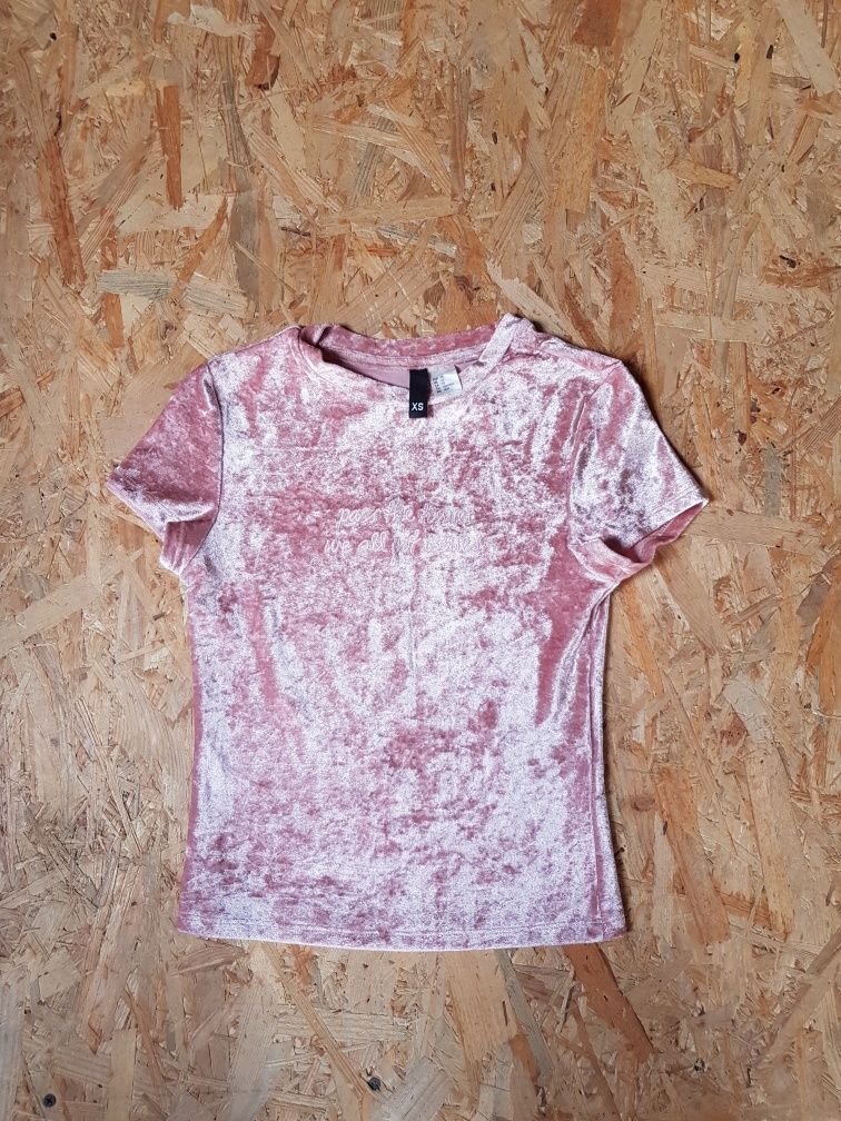 Bluzka koszulka polysk firmy H&M roz xs piekna aksamit napis polecam