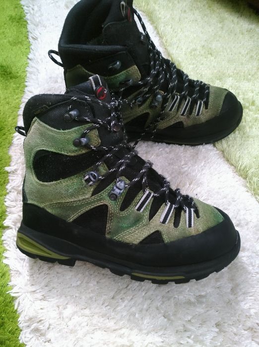 Высокие трекинговые ботинки Mammut Men's Monolith GTX