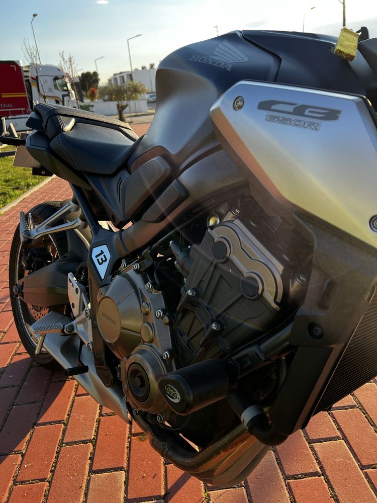 CB650R Azul Full Power