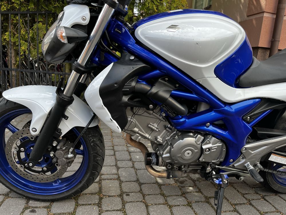 Suzuki SVF 650 Gladius