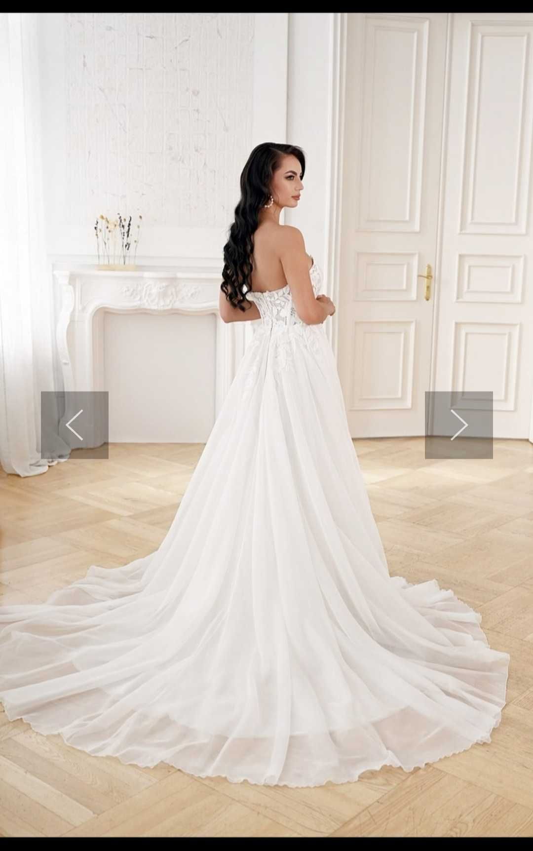Suknia ślubna Libelle bogato zdobiona kwiaty 3D biała Afrodyta Bride
