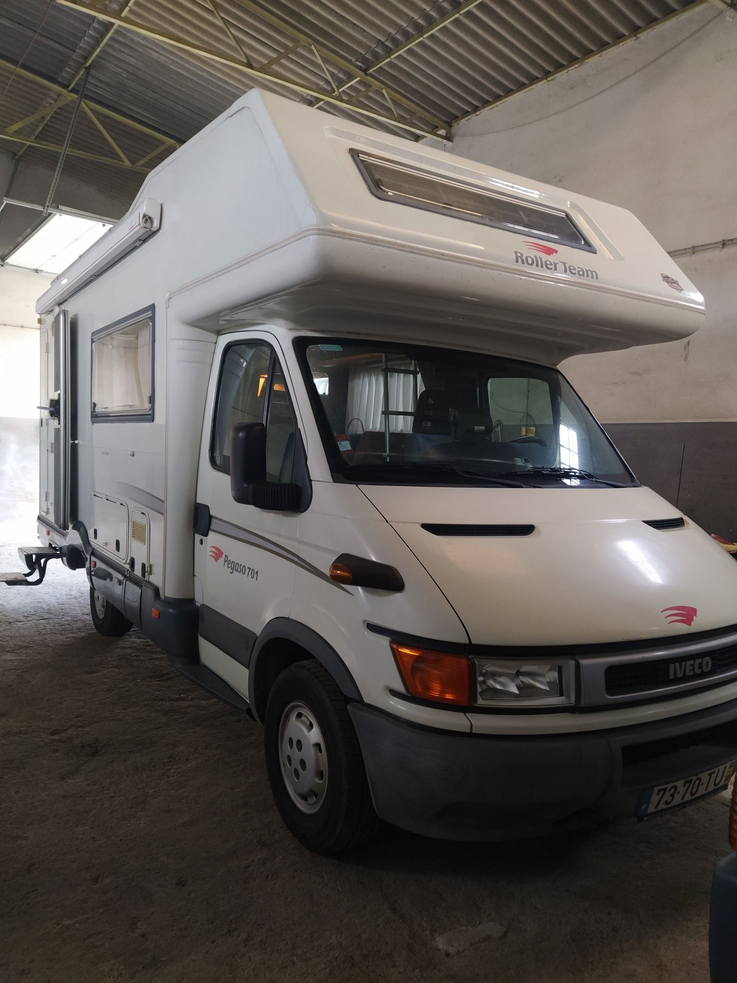 Autocaravana 60 € Aluguer Luna & Blue