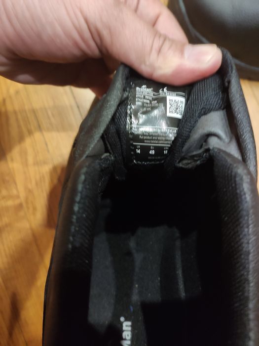 Шкіряне взуття великого розміру