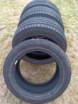 Sprzedam opony Pirelli 235/55 R 18 komplet cena 600 zł