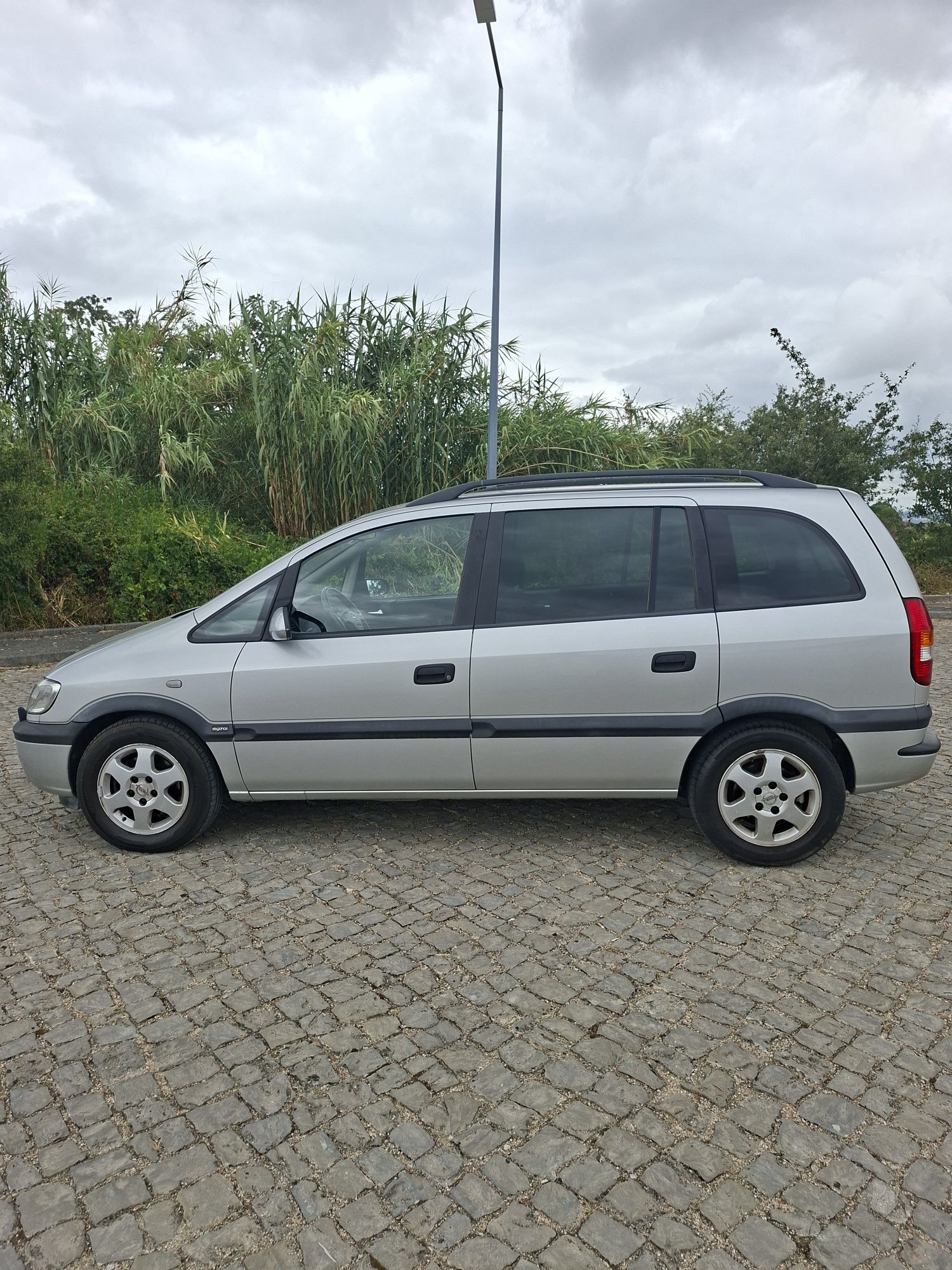 Opel Zafira diesel 7 Lug.