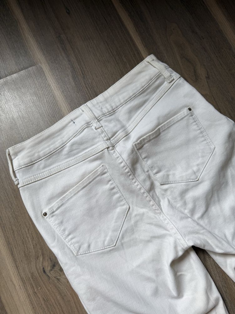 Białe jeansy r. 38(M) wysoki stan