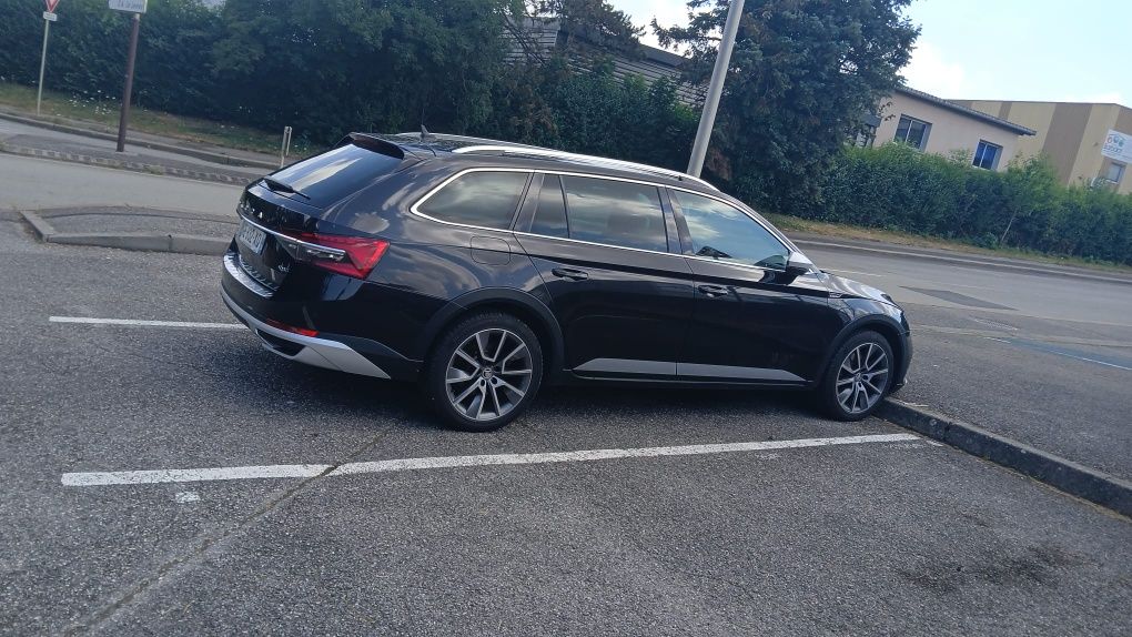 Superb scout 2.0 TDI 200 KM