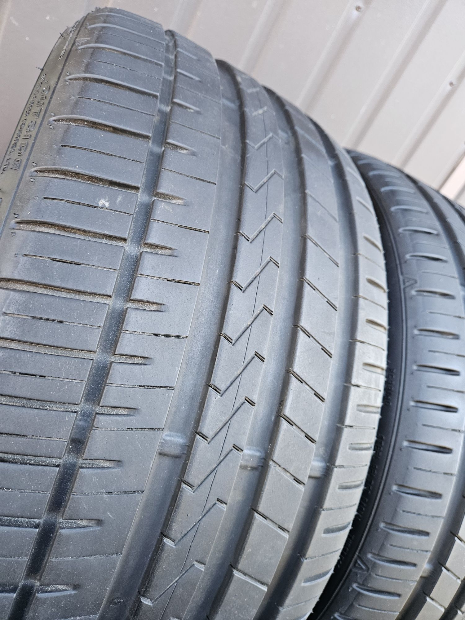 Opony 2szt 235/30 R20 Falken Azenis FK510 letnie, para