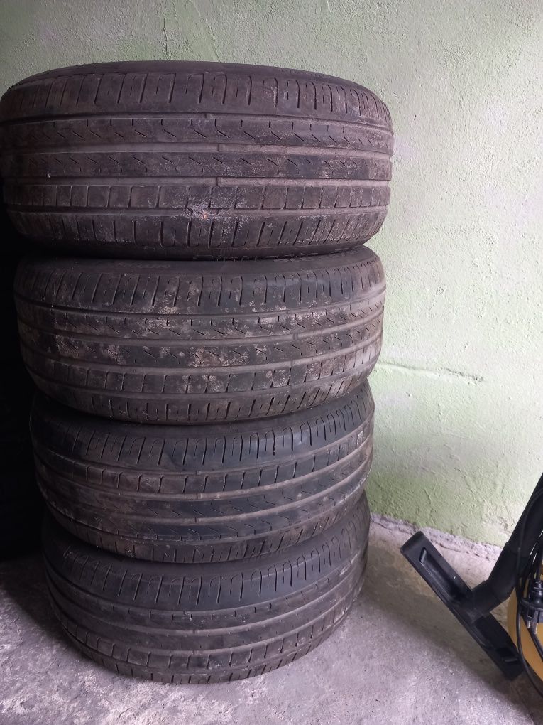 Opony Pirelli 16"