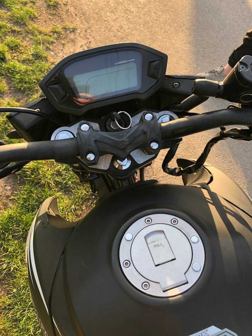 Продам мотоцикл Spark sp 200r27