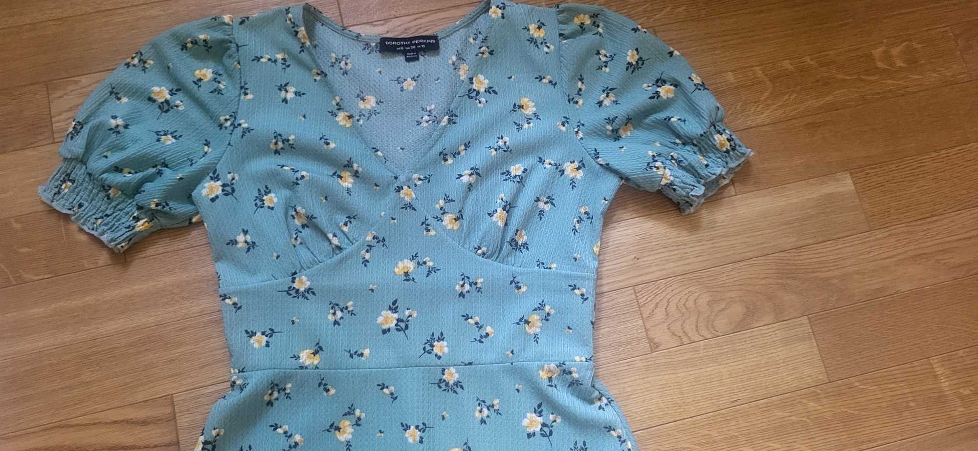 Sukienka zielona w kwiaty