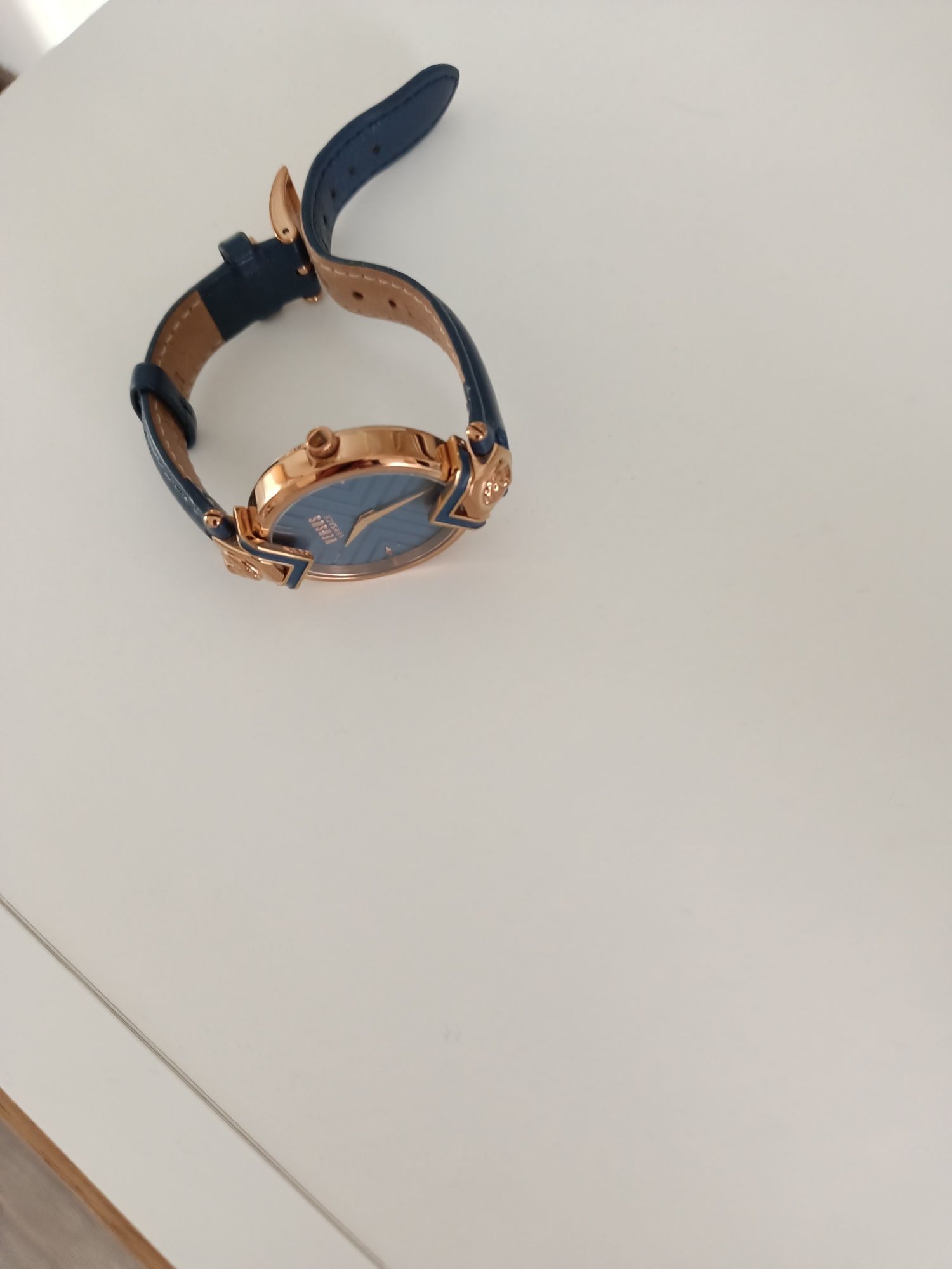 Zegarek damski Versace Versus