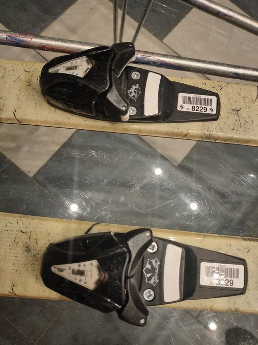 Sprzedam komplet narty Vollki.128 buty Salomony 23, kijki,