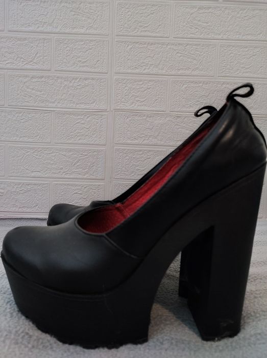 Шкіряні туфлі, розмір 38