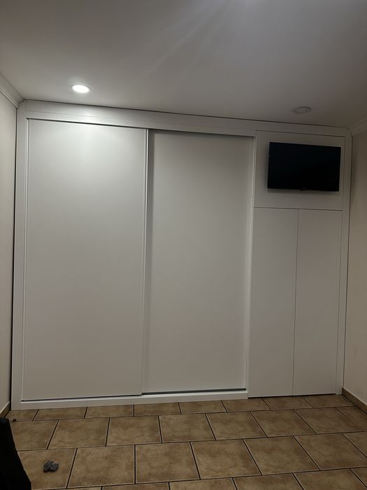 Moveis por medida Cozinha, Roupeiros, Estantes, Closet