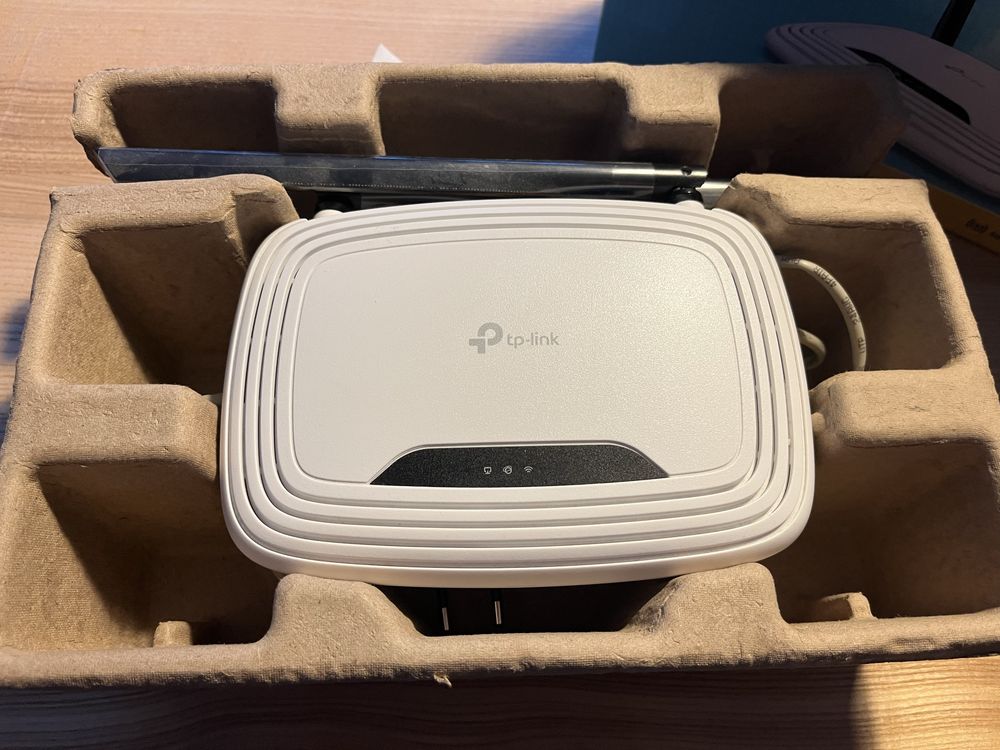 Router TP-link TL-WR841N