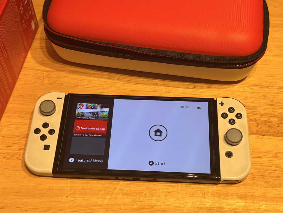 Nintendo Switch Oled zestaw + etui