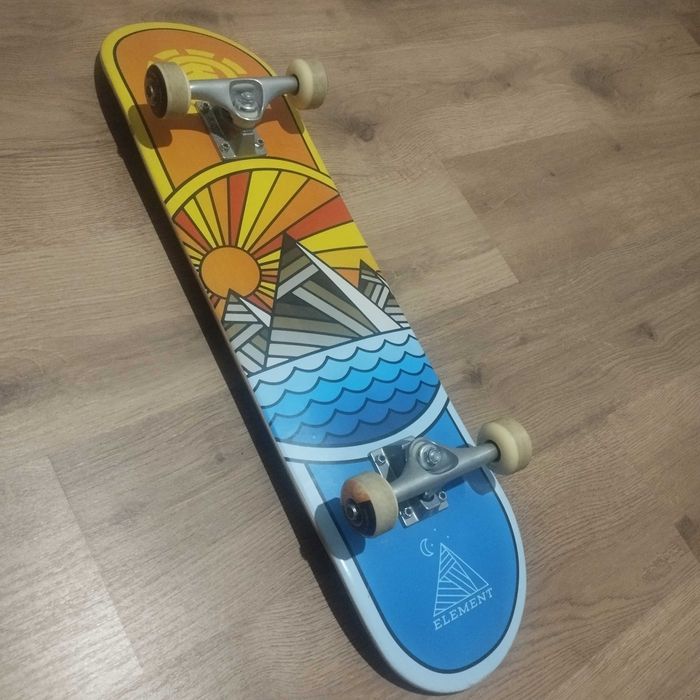 Skate element muito novo