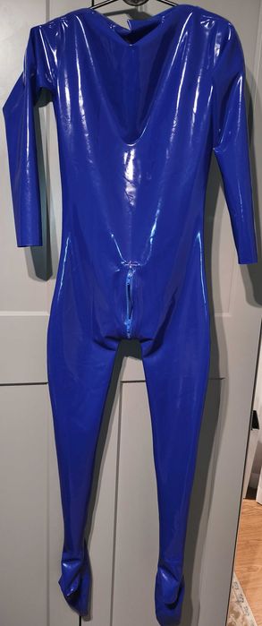 Kombinezon latex lateksowy M blue niebieski