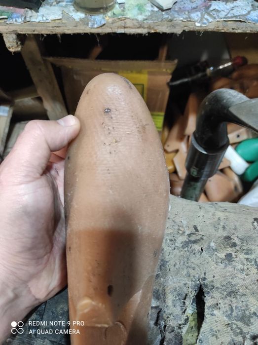 Обувные колодки (жовті та зелені)