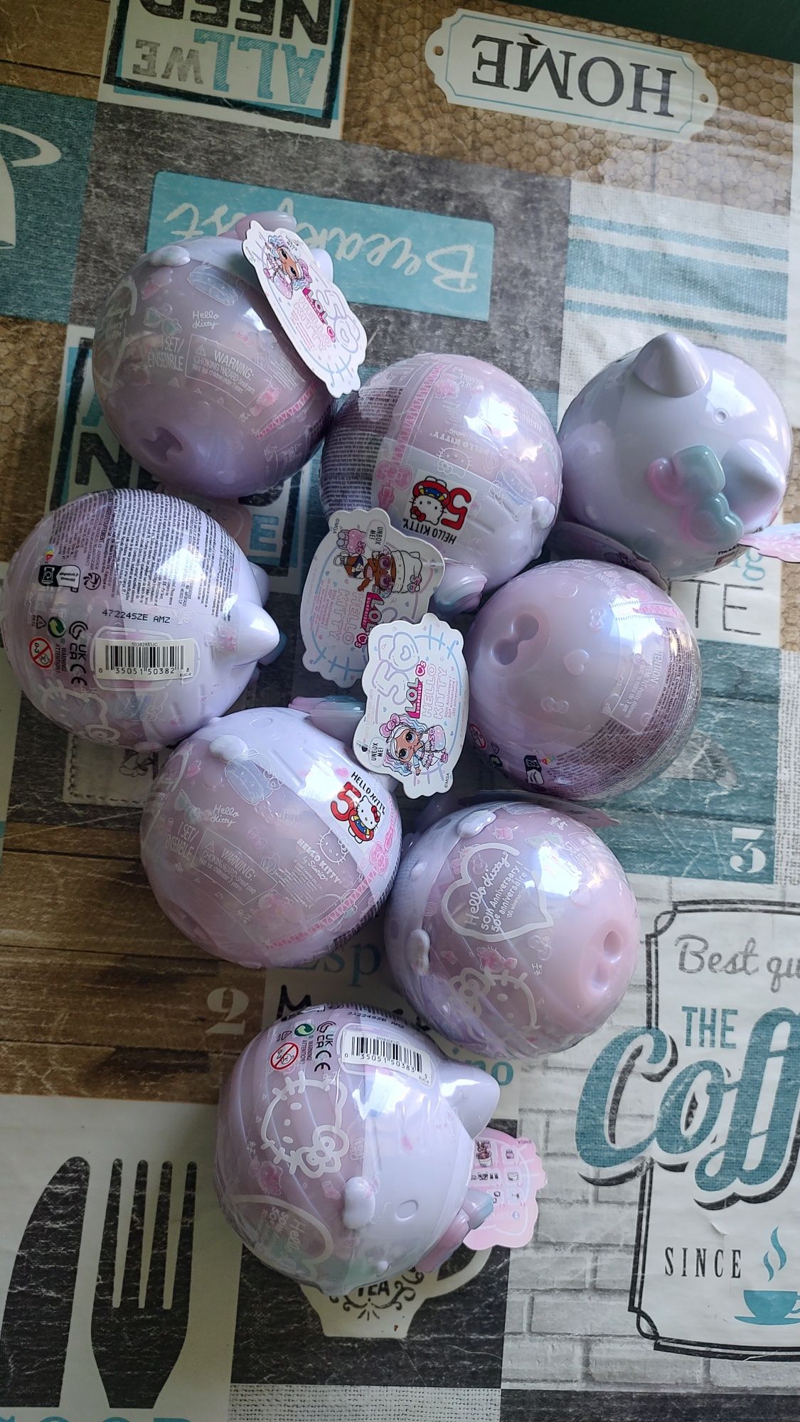 Оригінал Lol Surprise  Tots HELLO KITTY- Miss Pearly та Crystal Cutie