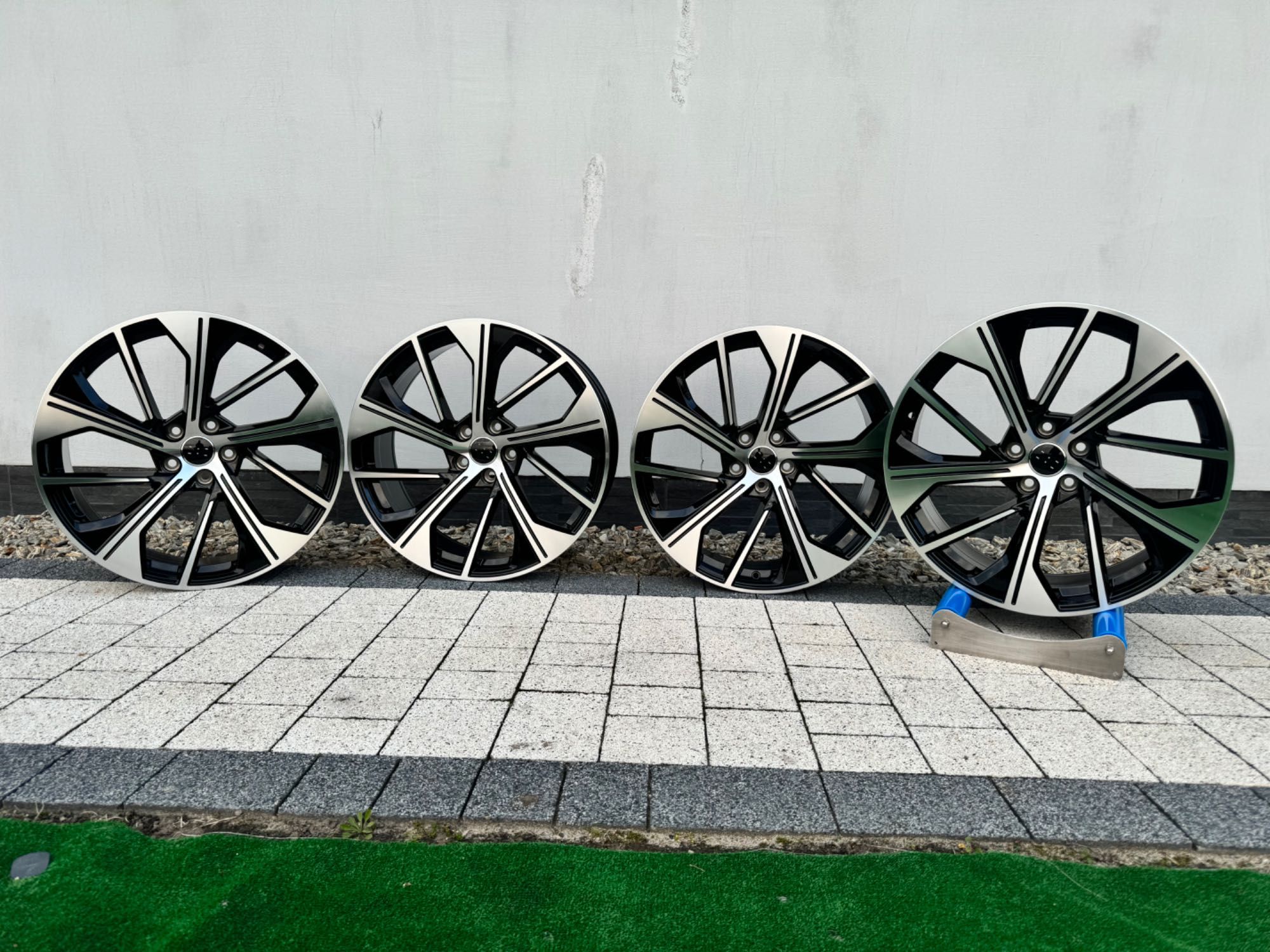 Alufelgi 20 Black Machined 5x112