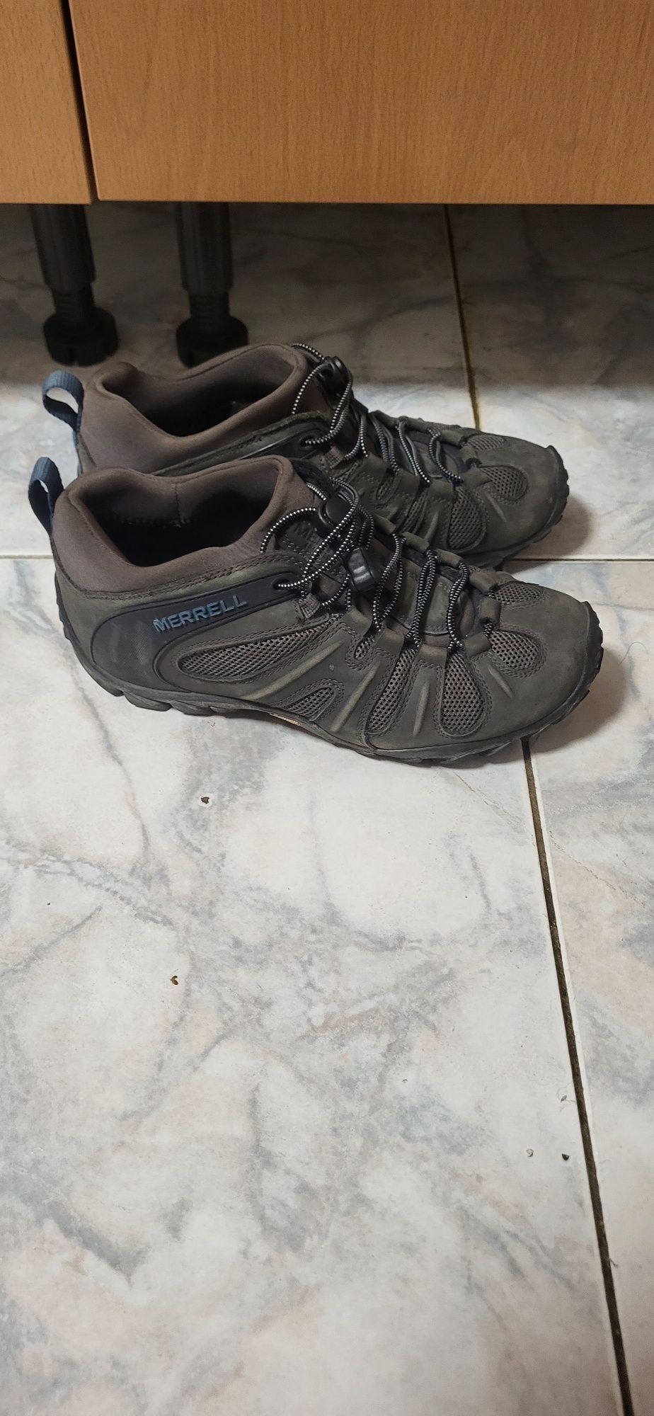 Vendo tenis merrell
