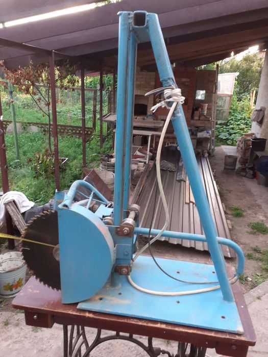 Торцовка промишлена для брусков, бревен