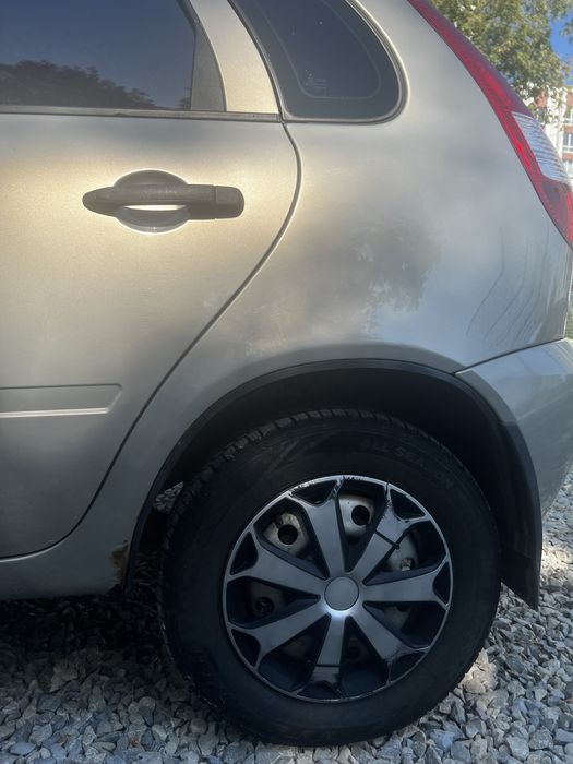 Продам Ладу Калину