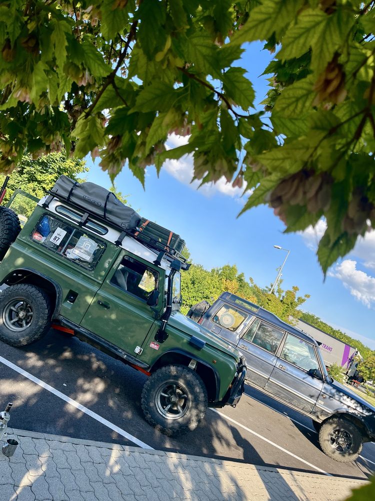 Land Rover Defender