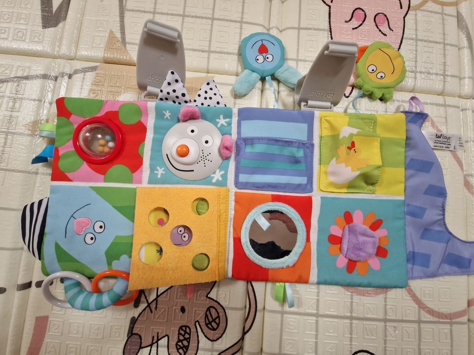 Розвиваючий центр для ліжечка Taf Toys Веселі друзі