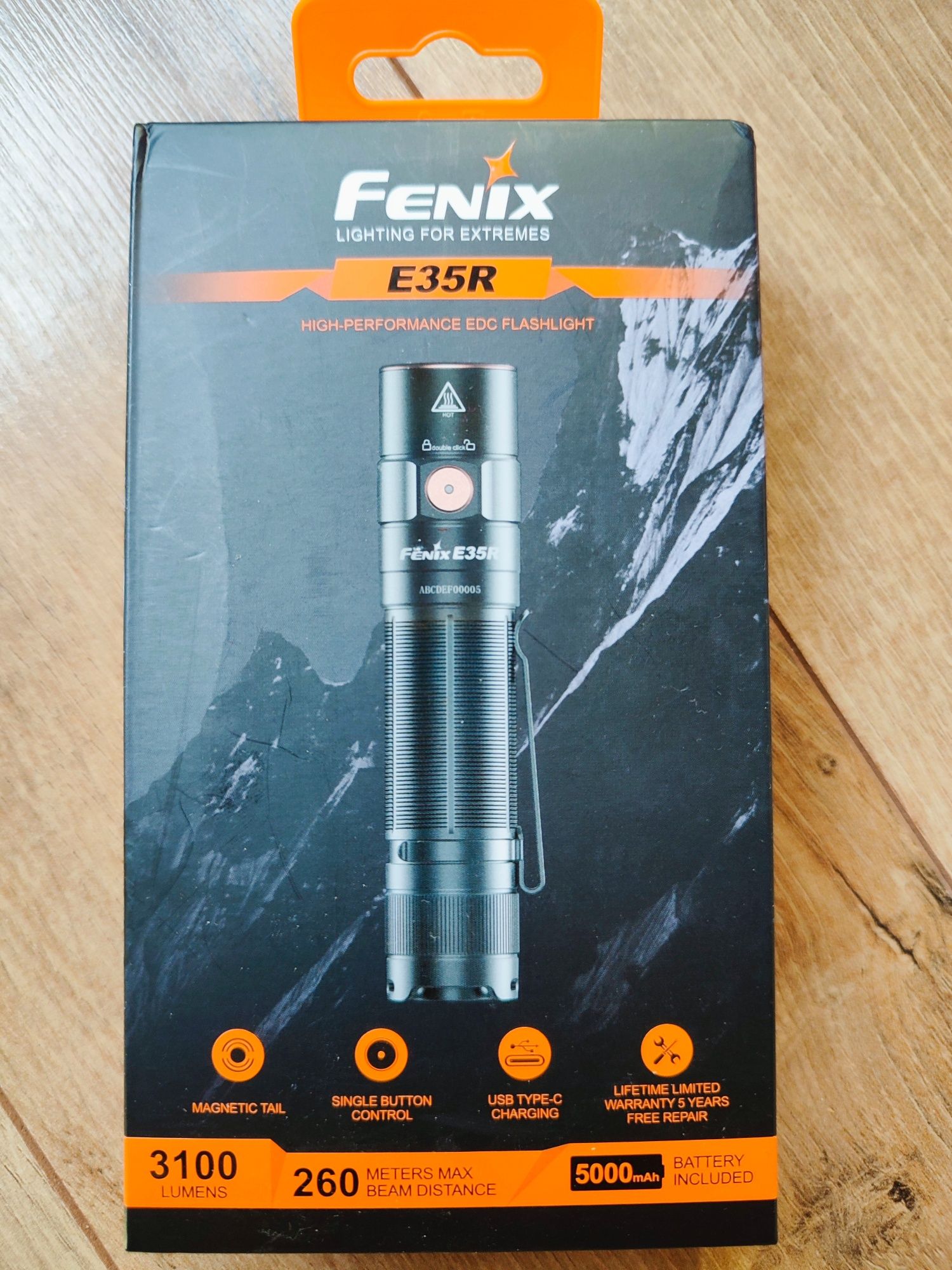 Fenix E35R, E06R