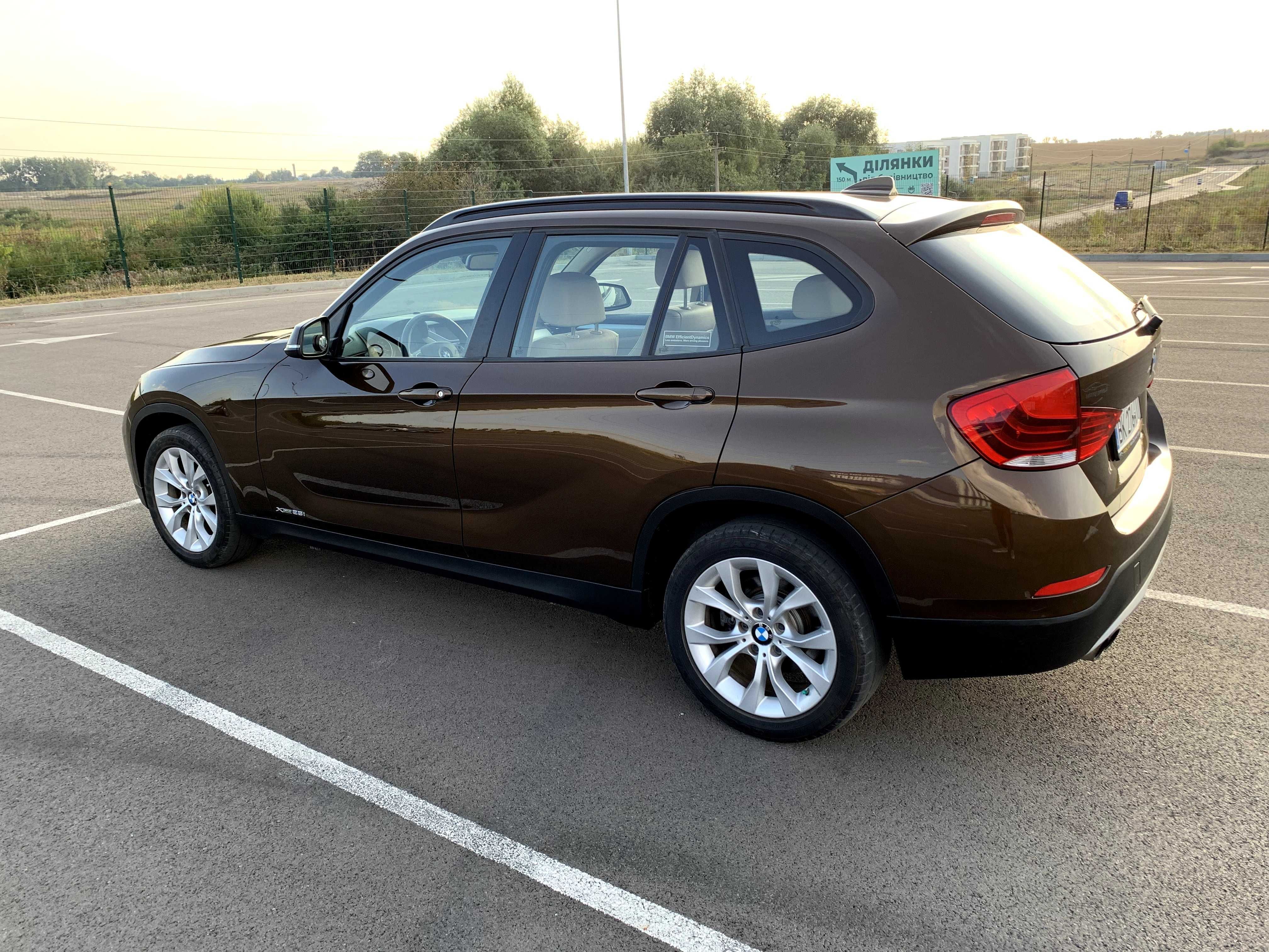 Продам авто BMW X1 машину бмв х1