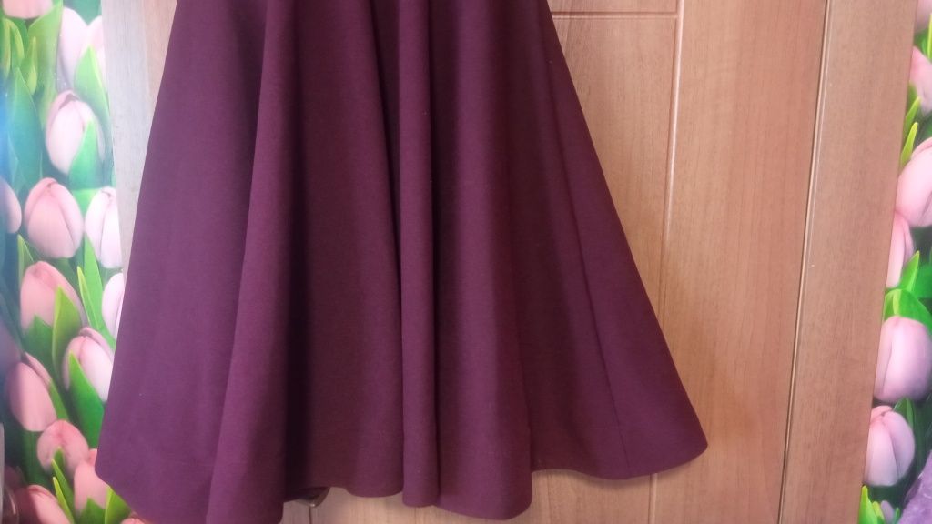 Платье Marika-Moda, размер M –S с пышной юбкой