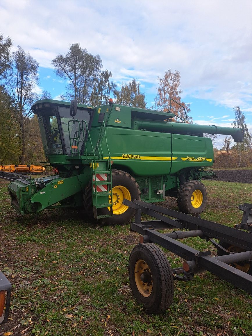 Комбайн John Deere  S690