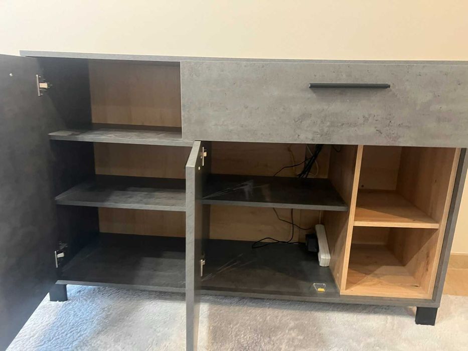 Szafa pod Telewizor, Ładny kolor