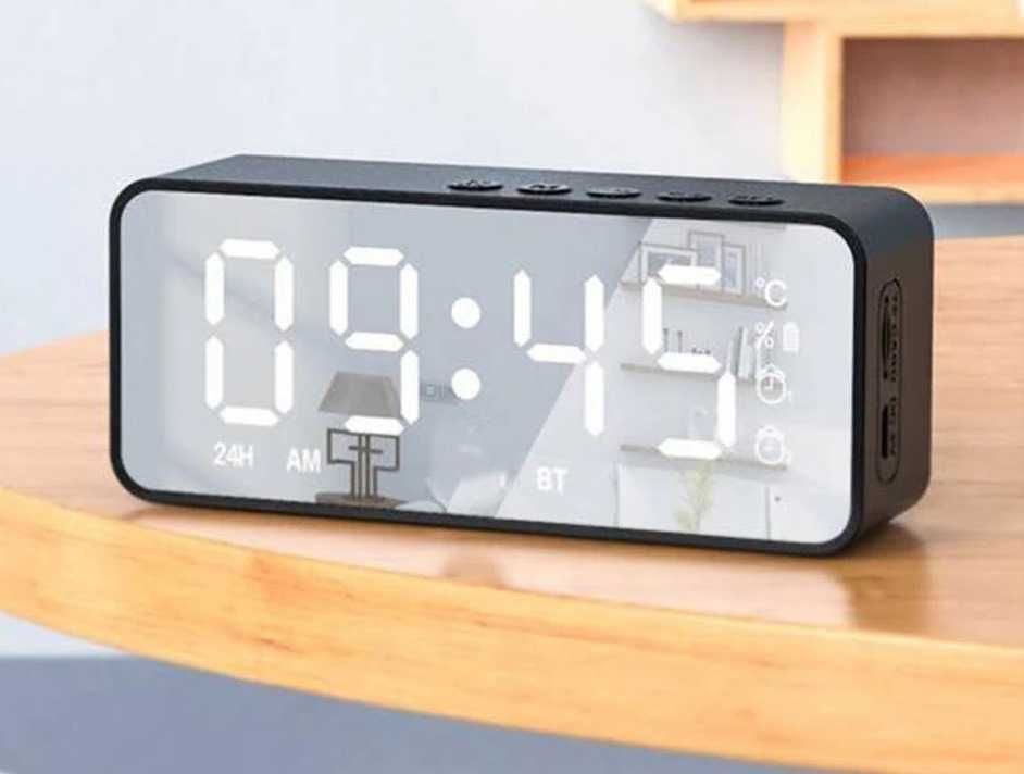 Годинник, будильник, bluetooth-динамік, fm-радіо, термометр - все в 1