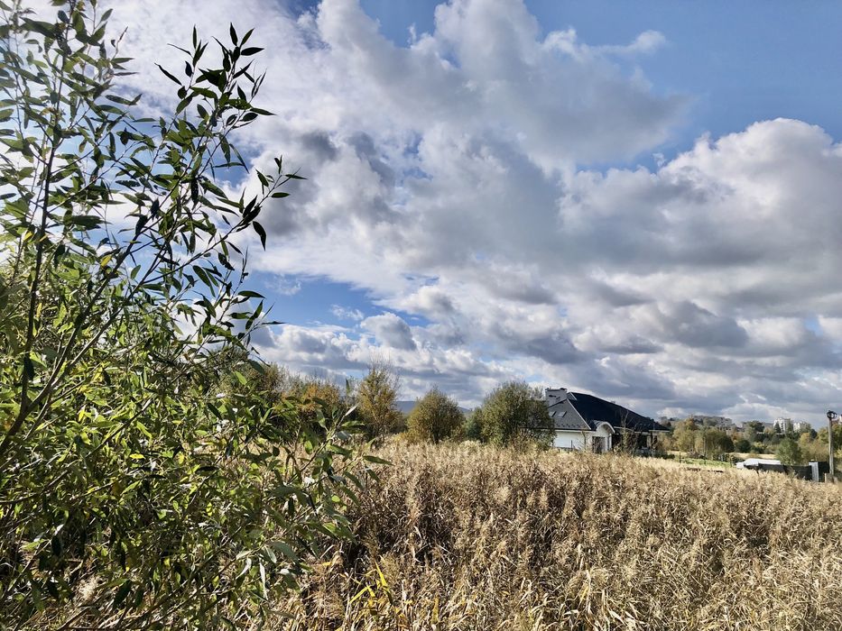 Продаються три земельні ділянки