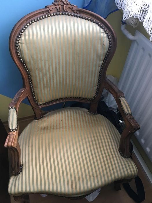 Krzesla w stylu retro