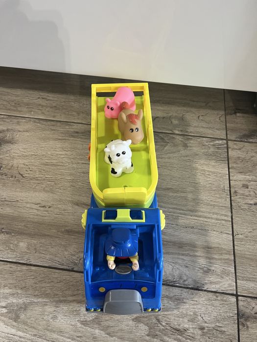 Rezerw  Farm Truck zwierzęta na wsi. Zabawka Interaktywna.