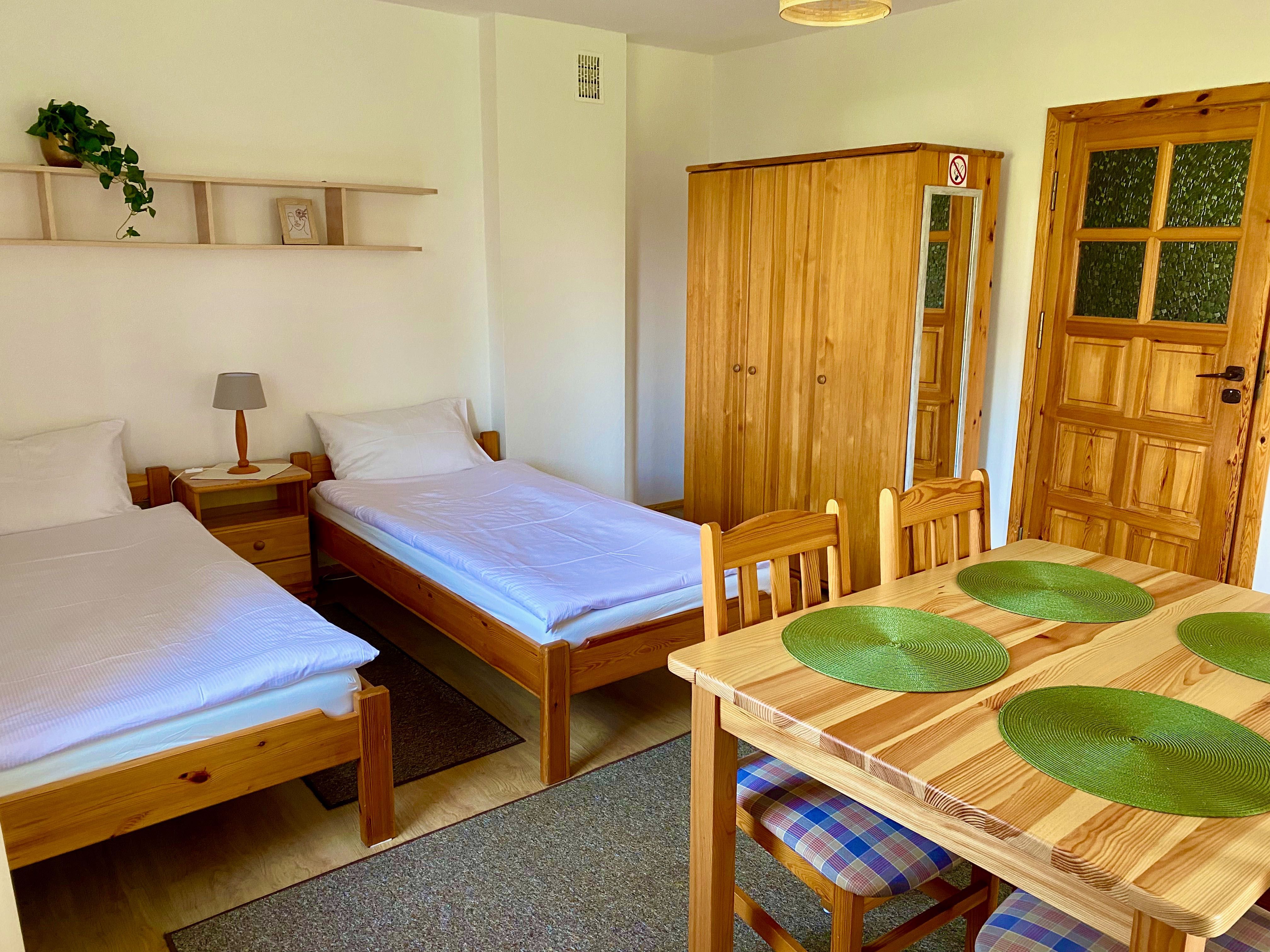 Las i Woda noclegi pokój apartament, mazury , Mikołajki Iznota