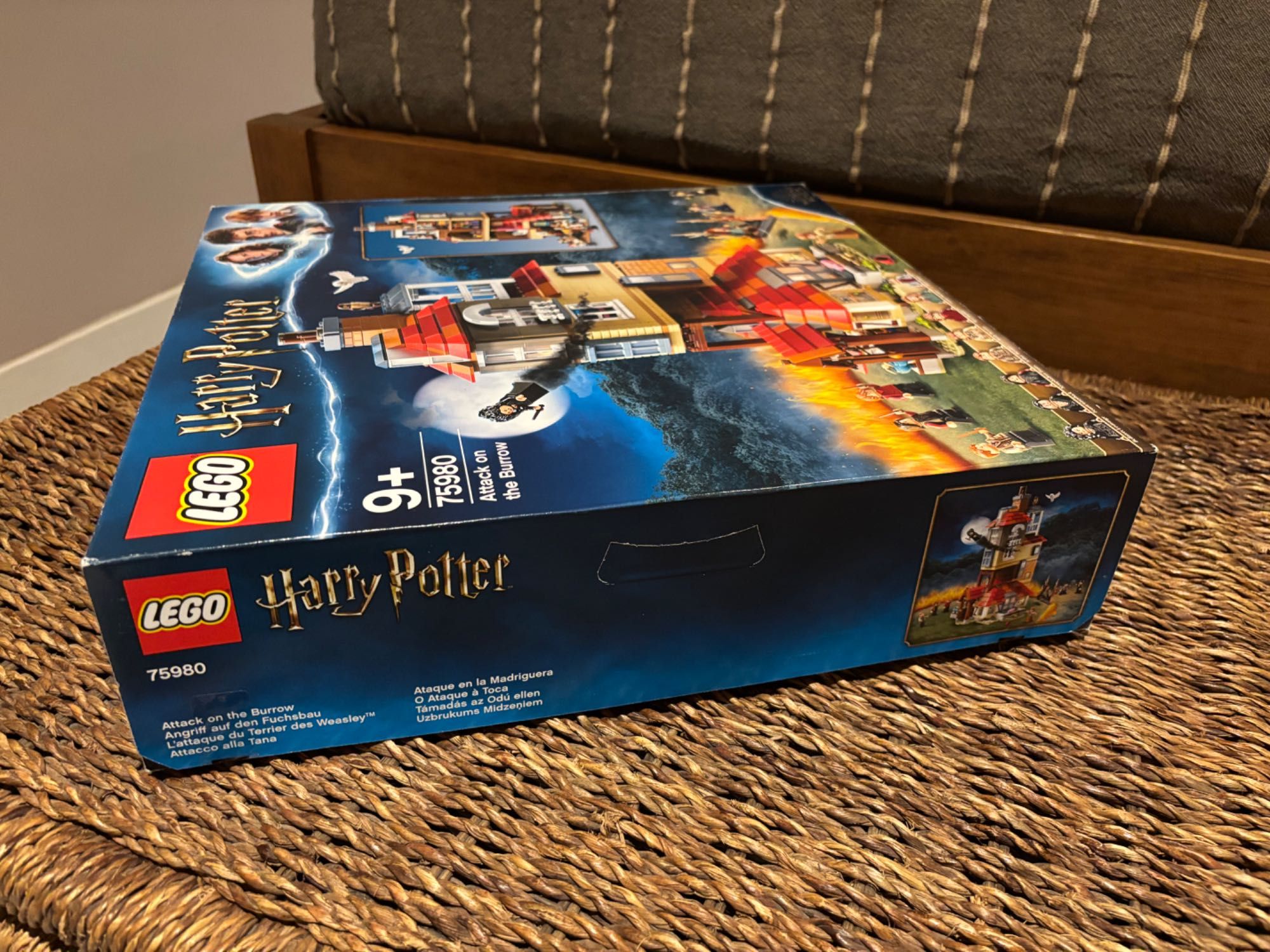 Lego 75980 Attack on The Burrow Completo