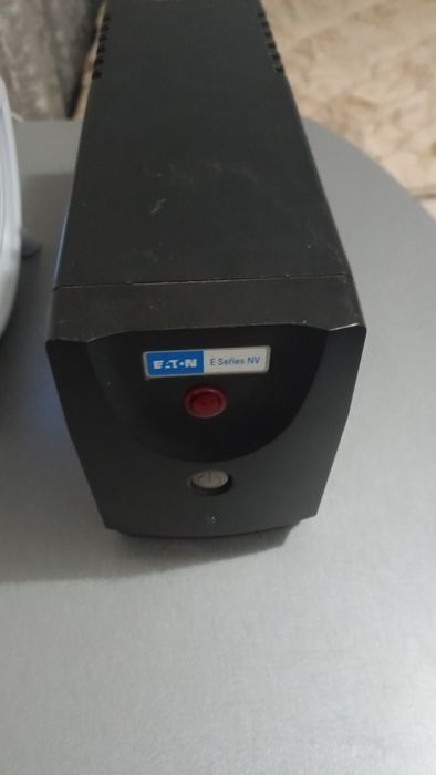 Перетворювач напруги трансформаторний