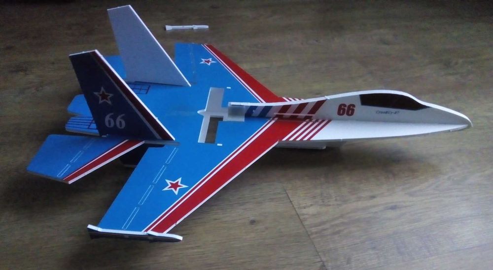 Samolot RC zdalnie sterowany  SU 27  KIT
