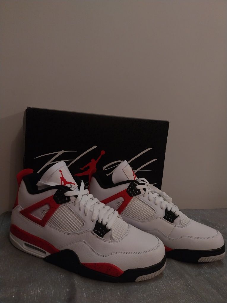 Nike retro air jordan 4 "red cement"