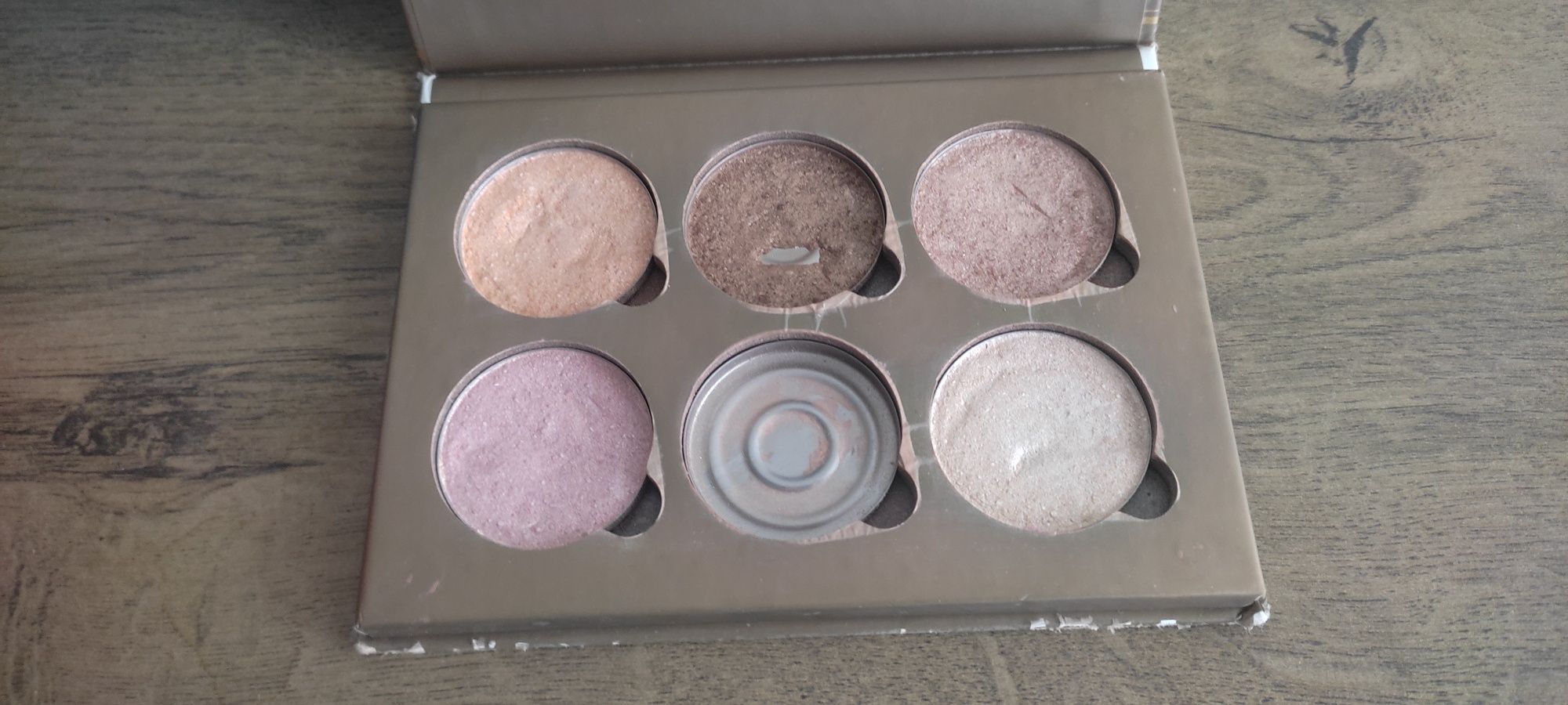 Bellapierre cosmetics glowing palette paletka do makijażu
