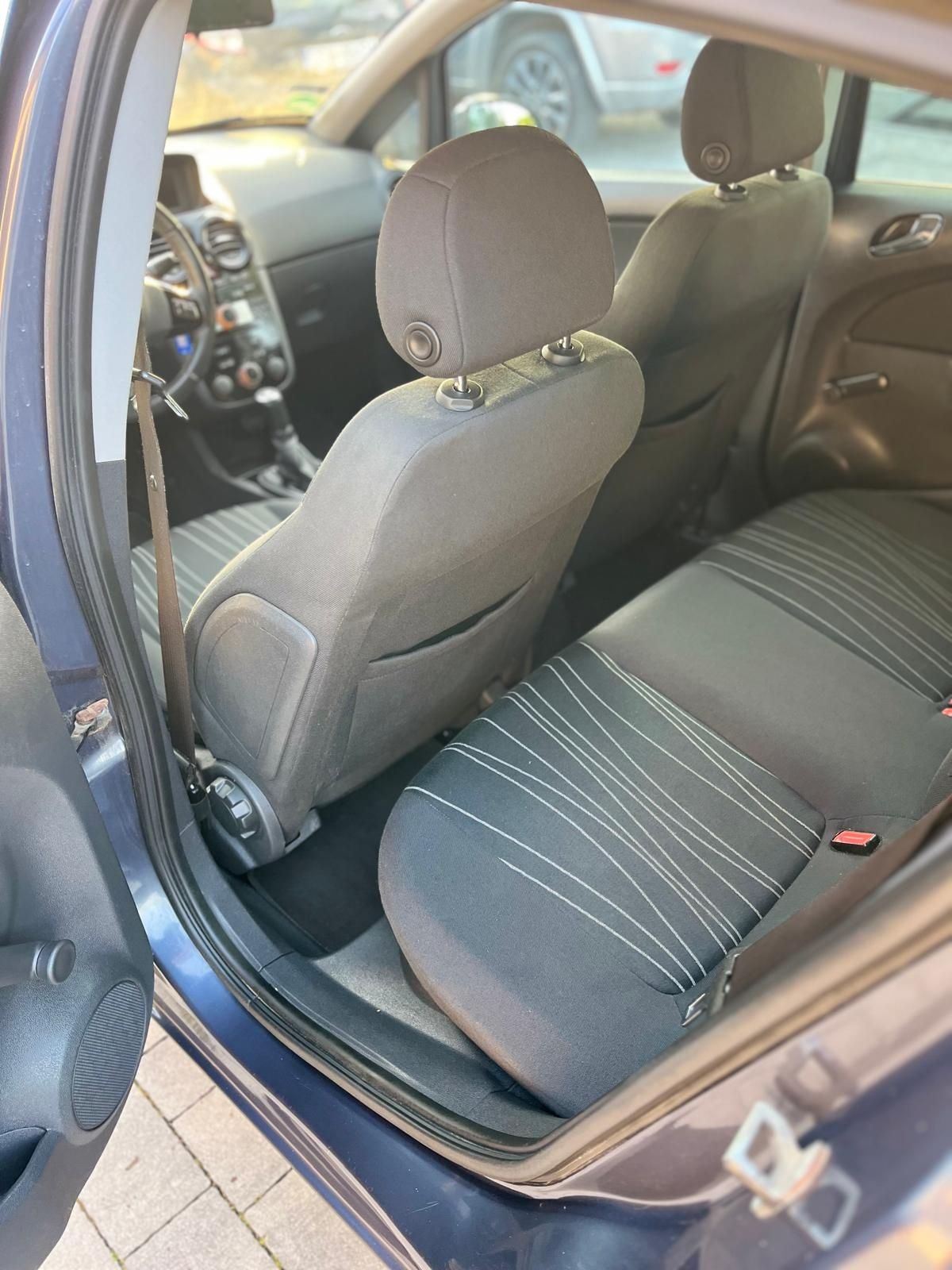 Opel Corsa 1.4 Bogata wersja 111 lat Opla