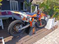 KTM 450 SX-F Cairoli 2020 vs KTM 450 SX-F