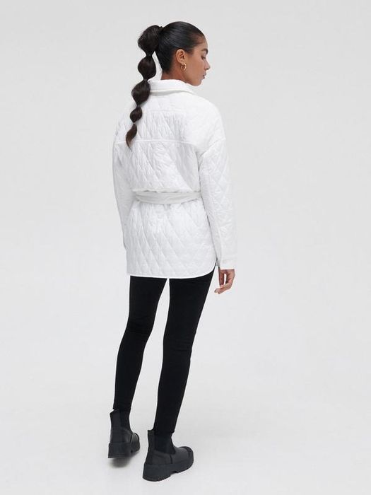 Стьобана куртка з поясом