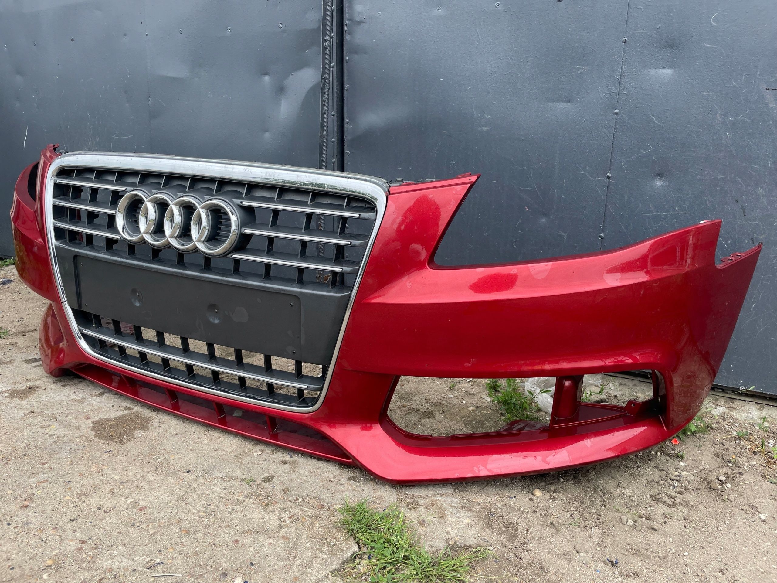 Audi A4 B8 zderzak przód przedni